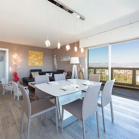 Le Chambord Stylish 2-Bedroom Apartment With Breathtaking View In Antibes!-3